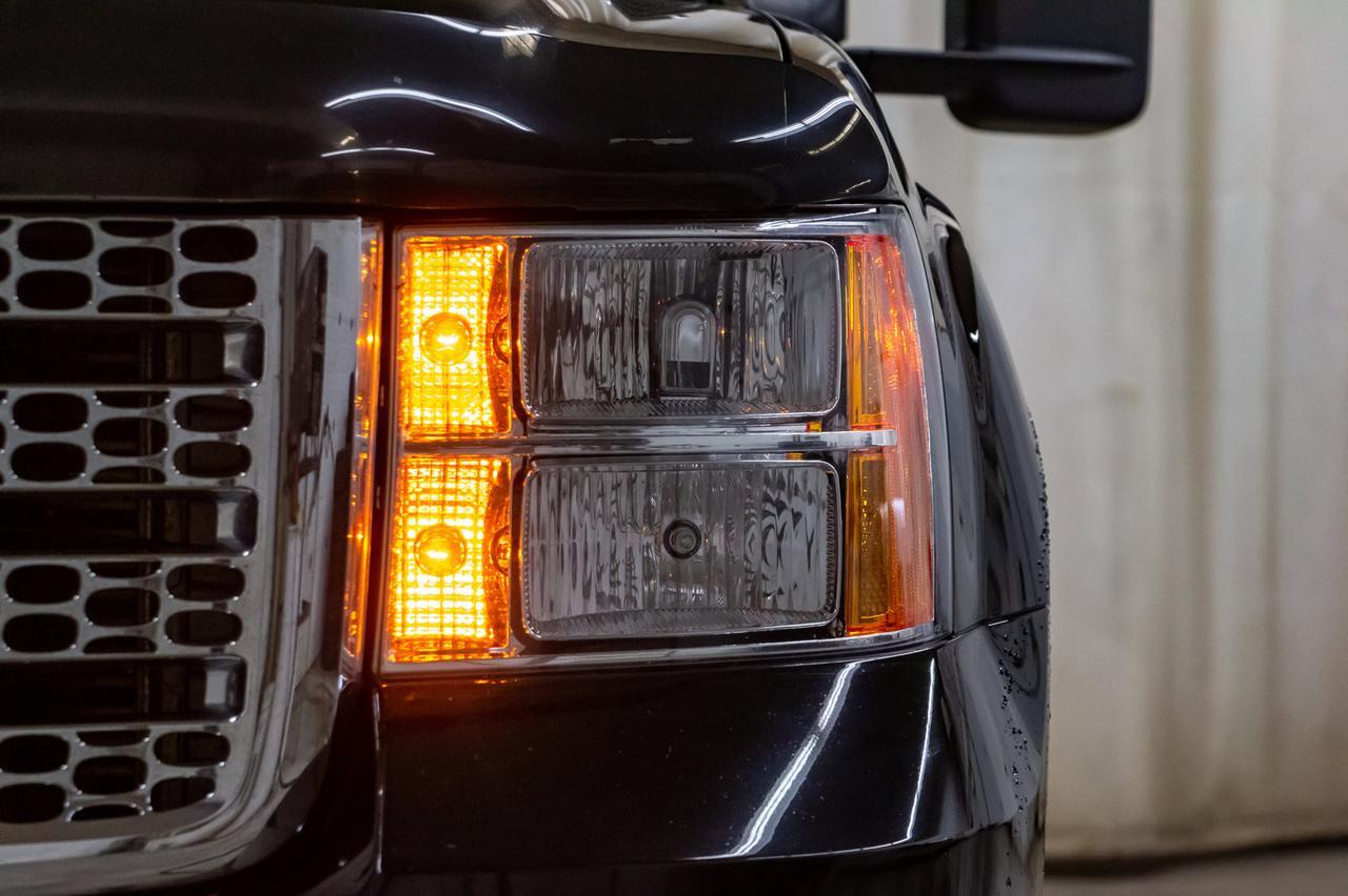 2014 GMC Sierra 2500HD 4x4 Crew Cab Denali Diesel Leather Roof Nav Red Deer AB