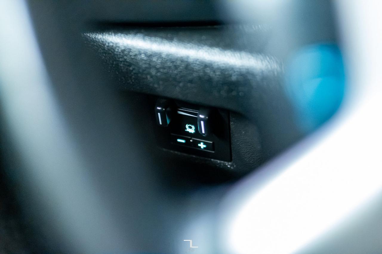 2014 GMC Sierra 2500HD 4x4 Crew Cab SLE Red Deer AB