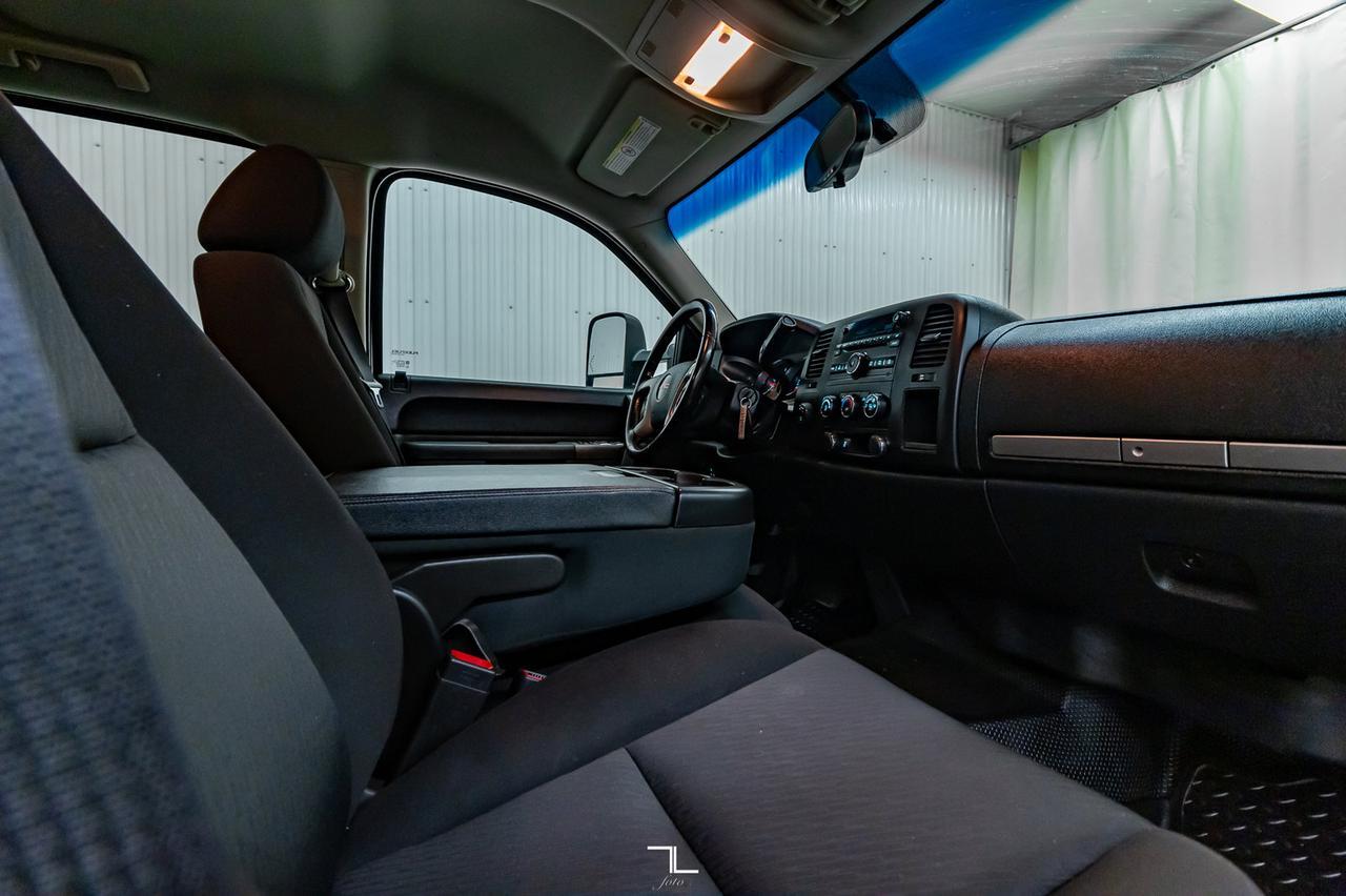 2014 GMC Sierra 2500HD 4x4 Crew Cab SLE Red Deer AB