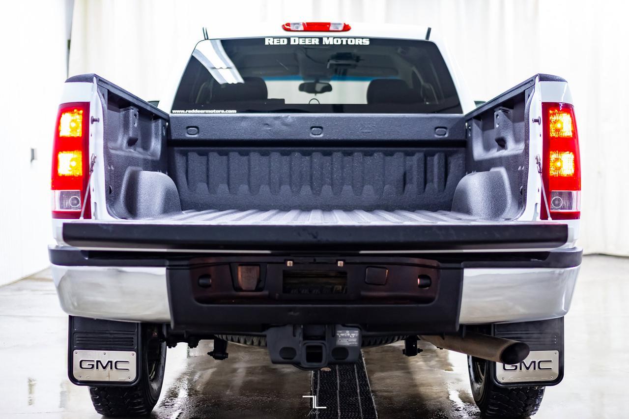 2014 GMC Sierra 2500HD 4x4 Crew Cab SLE Red Deer AB