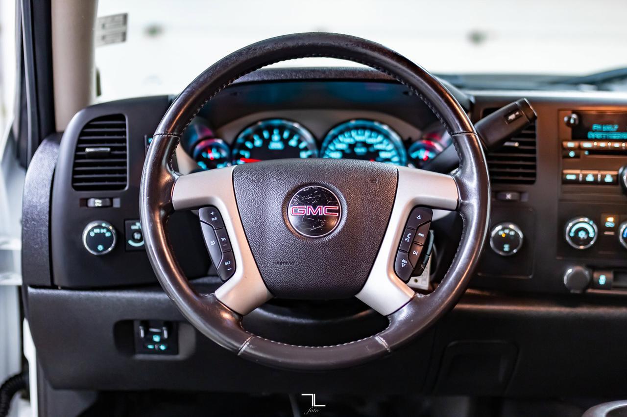 2014 GMC Sierra 2500HD 4x4 Crew Cab SLE Red Deer AB