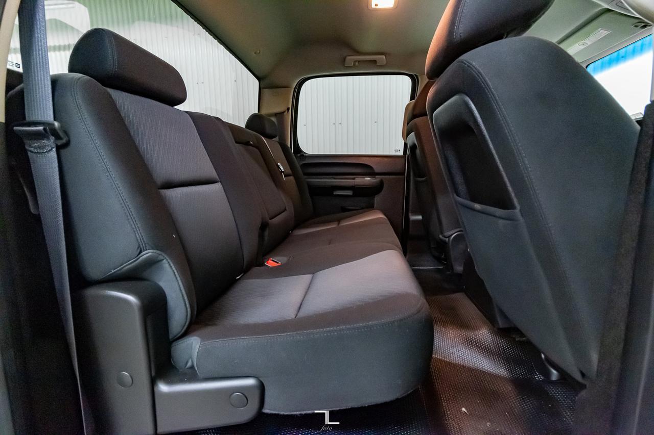 2014 GMC Sierra 2500HD 4x4 Crew Cab SLE Red Deer AB