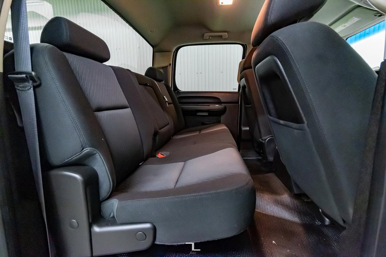 2014 GMC Sierra 2500HD 4x4 Crew Cab SLE Red Deer AB