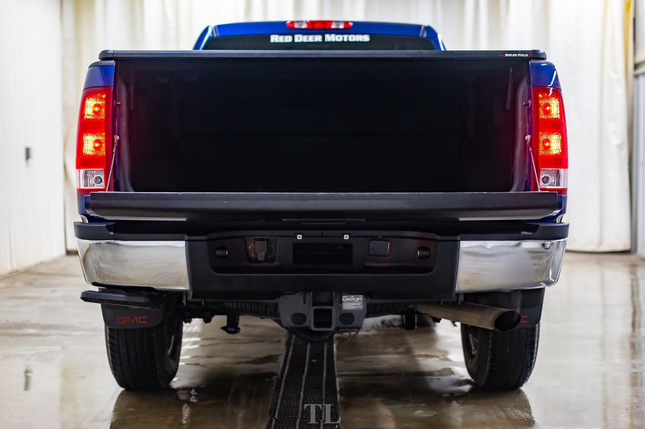 2014 GMC Sierra 2500HD 4x4 Crew Cab SLE Z71 Red Deer AB