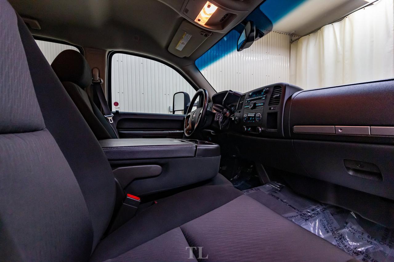 2014 GMC Sierra 2500HD 4x4 Crew Cab SLE Z71 Red Deer AB