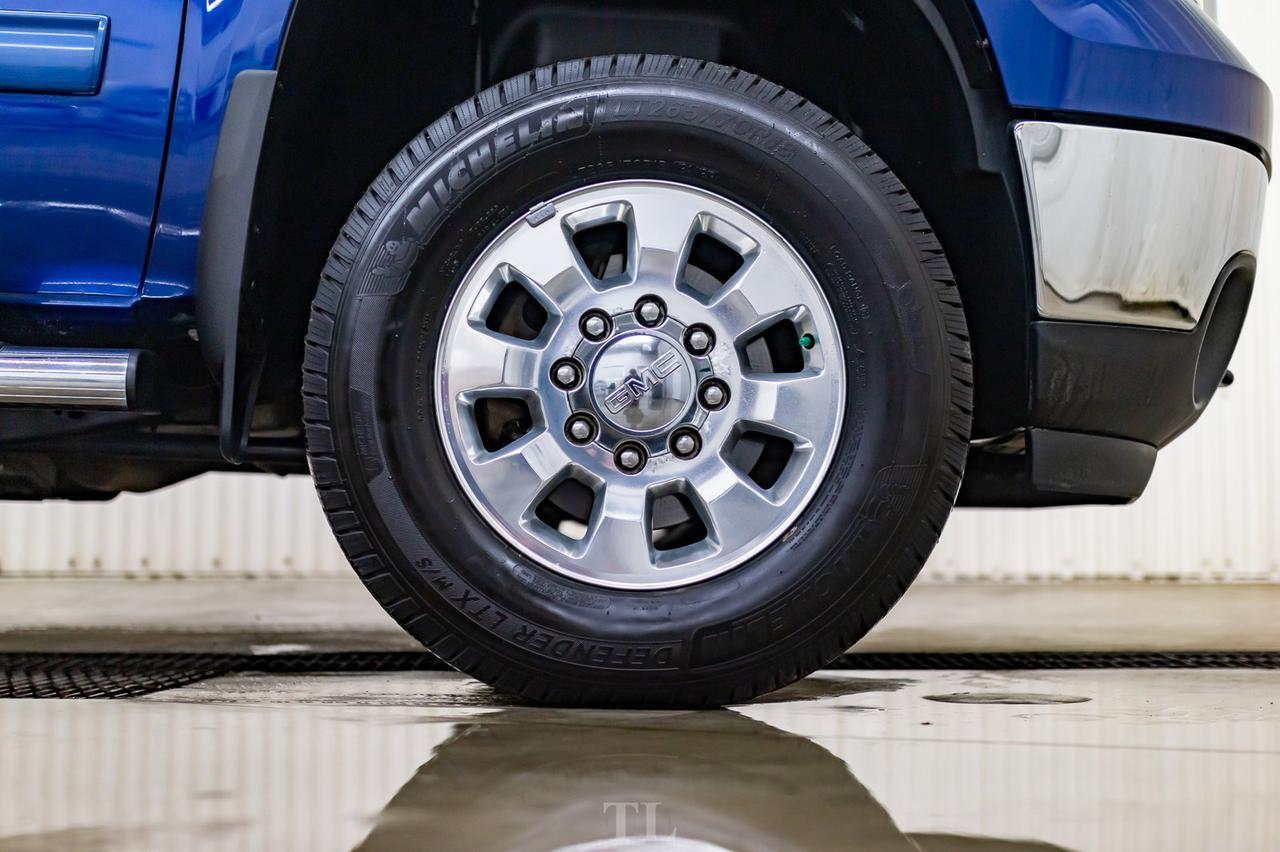 2014 GMC Sierra 2500HD 4x4 Crew Cab SLE Z71 Red Deer AB