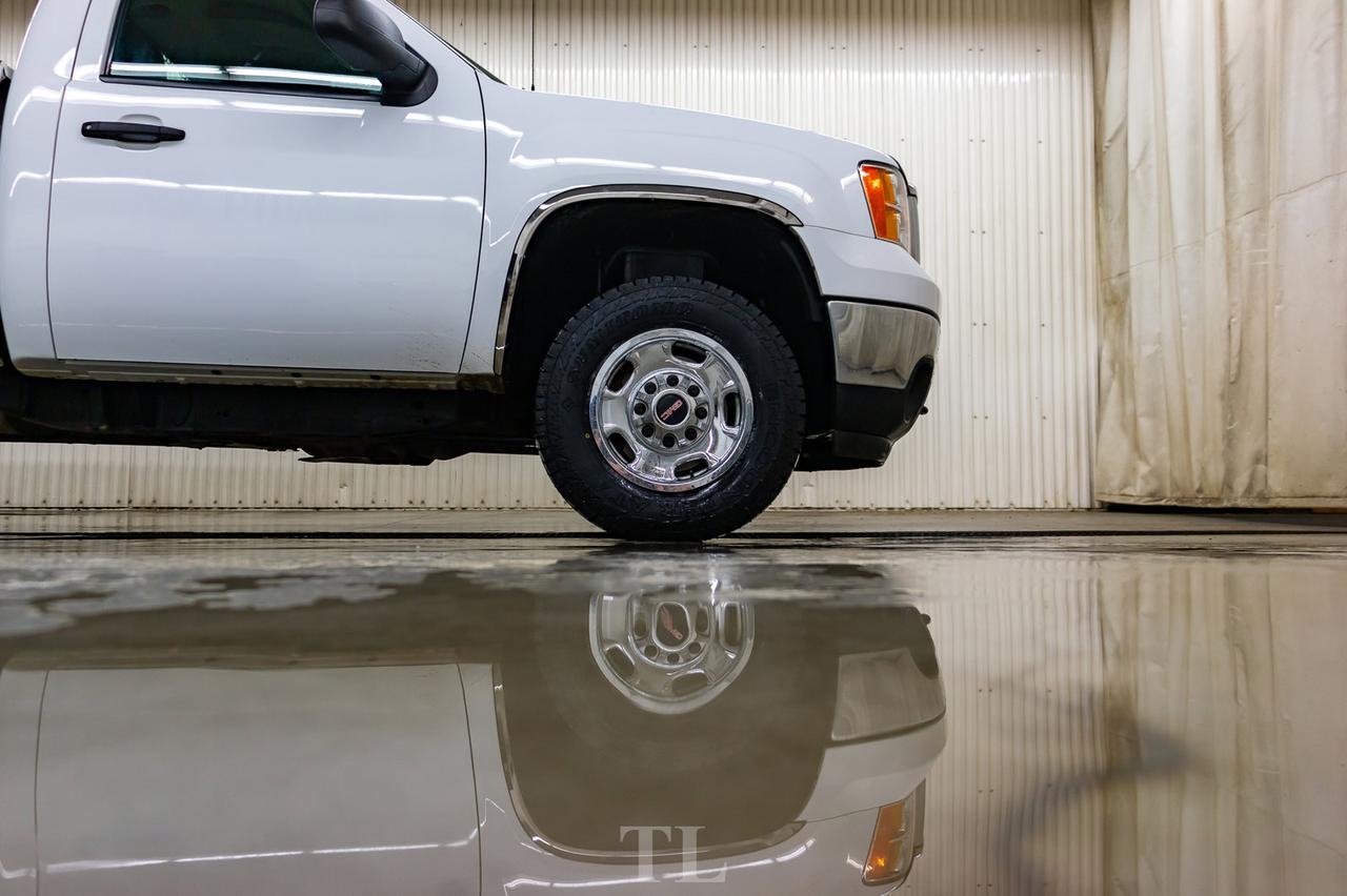 2014 GMC Sierra 2500HD 4x4 Reg Cab WT Longbox Red Deer AB