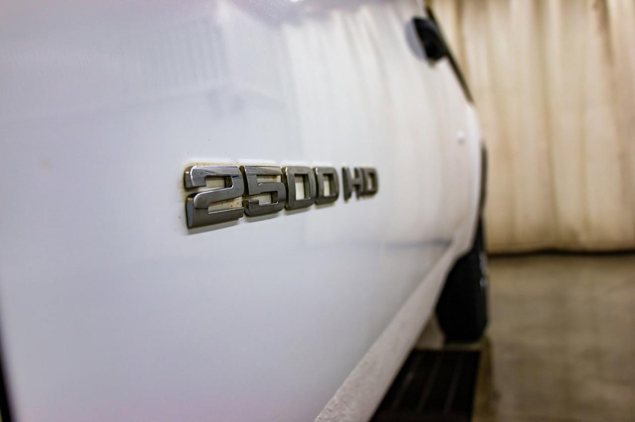 2014 GMC Sierra 2500HD 4x4 Regular Cab WT Longbox Red Deer AB