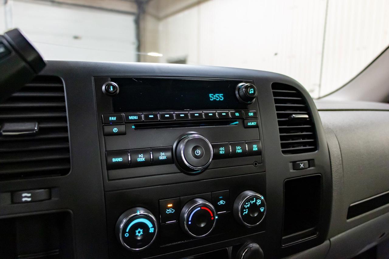 2014 GMC Sierra 2500HD 4x4 Regular Cab WT Longbox Red Deer AB