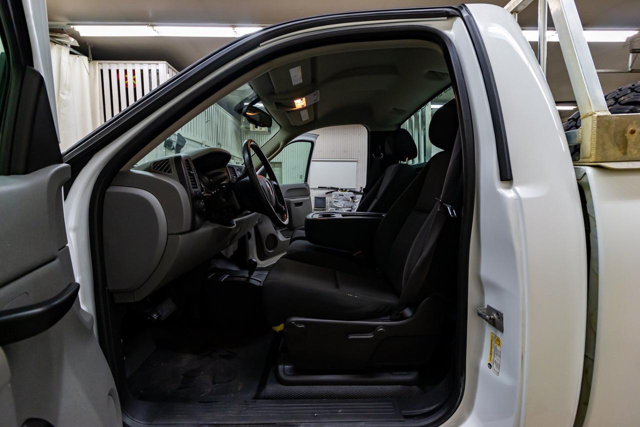 2014 GMC Sierra 2500HD 4x4 Regular Cab WT Longbox Red Deer AB