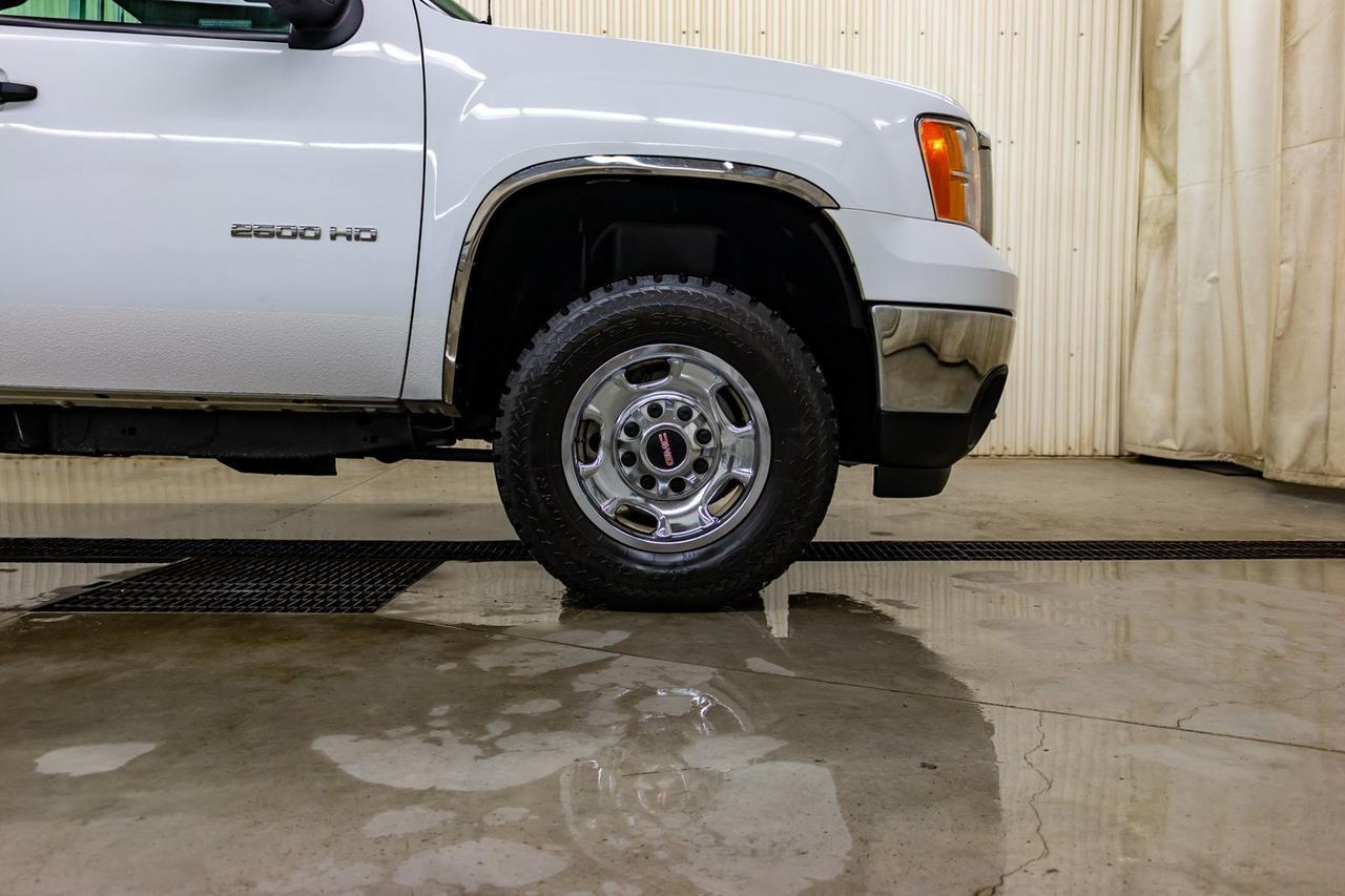 2014 GMC Sierra 2500HD 4x4 Regular Cab WT Longbox Red Deer AB