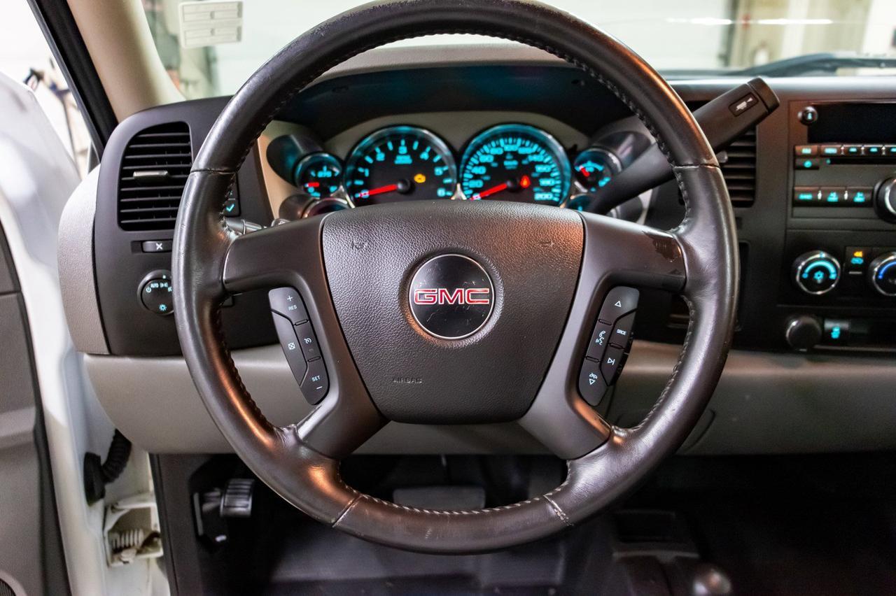 2014 GMC Sierra 2500HD 4x4 Regular Cab WT Longbox Red Deer AB