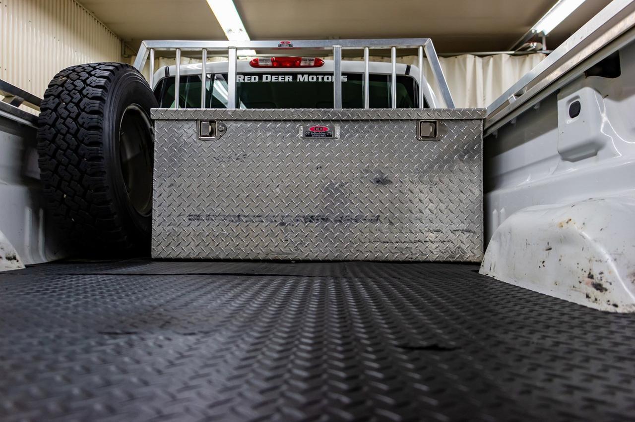 2014 GMC Sierra 2500HD 4x4 Regular Cab WT Longbox Red Deer AB