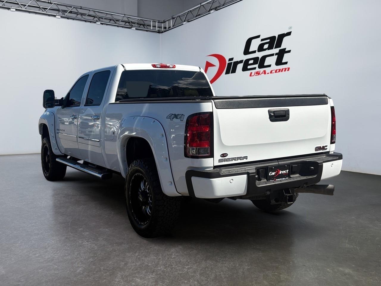 2014 GMC Sierra 2500HD Denali, LIFTED, FENDER FLARES, TOW PACKAGE, BACKUP CAMERA, RUNNING BOARDS, REMOTE START, HEATED & VENTILATED SEATS, LOW MILEAGE, CLEAN CARFAX, DRIVE THIS 2500 ON THE ROAD! Virginia Beach VA