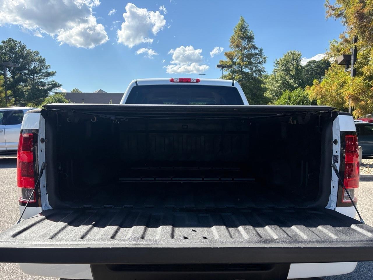2014 GMC Sierra 2500HD Denali, LIFTED, FENDER FLARES, TOW PACKAGE, BACKUP CAMERA, RUNNING BOARDS, REMOTE START, HEATED & VENTILATED SEATS, LOW MILEAGE, CLEAN CARFAX, DRIVE THIS 2500 ON THE ROAD! Virginia Beach VA