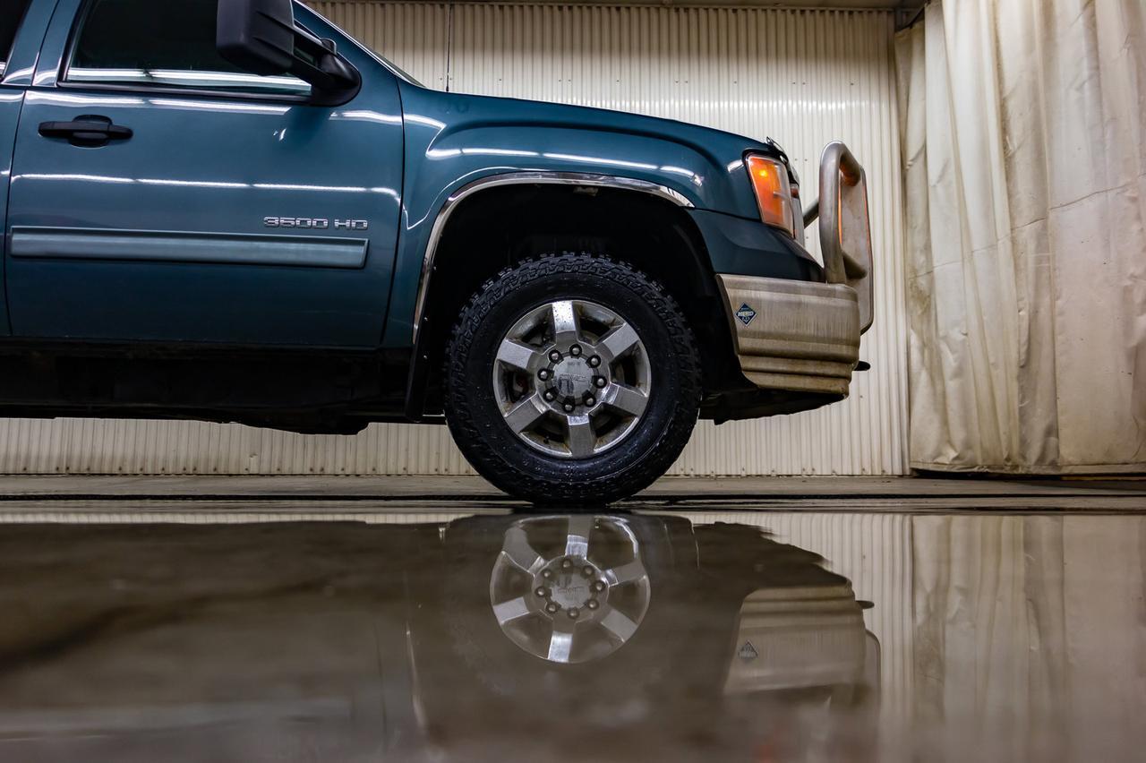 2014 GMC Sierra 3500HD 4x4 Crew Cab SLE Z71 Longbox Diesel Red Deer AB