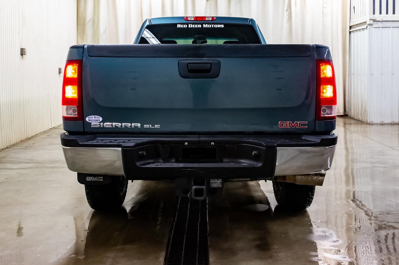 2014 GMC Sierra 3500HD 4x4 Crew Cab SLE Z71 Longbox Diesel Red Deer AB