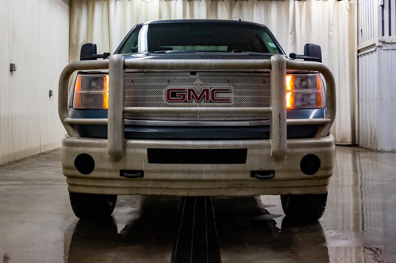 2014 GMC Sierra 3500HD 4x4 Crew Cab SLE Z71 Longbox Diesel Red Deer AB