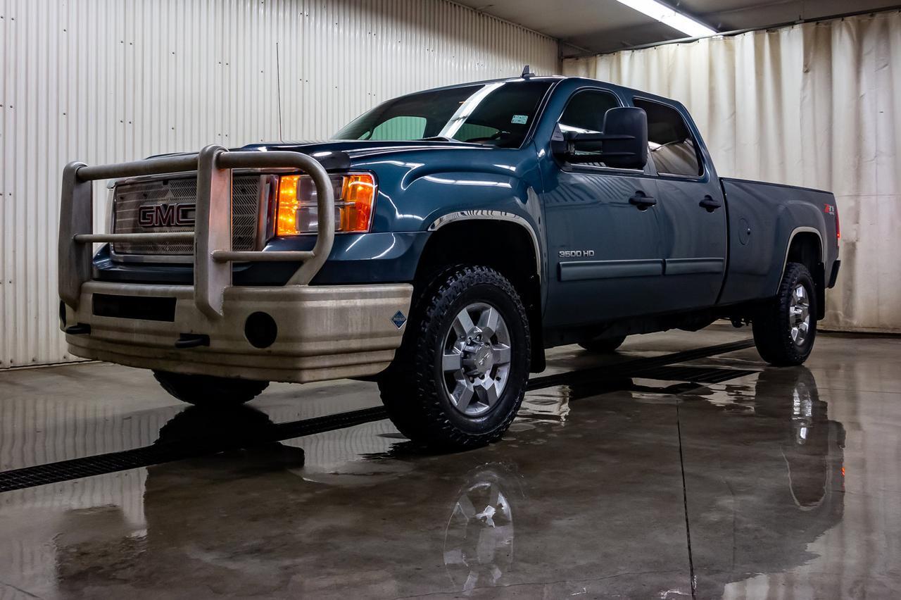 2014 GMC Sierra 3500HD 4x4 Crew Cab SLE Z71 Longbox Diesel Red Deer AB