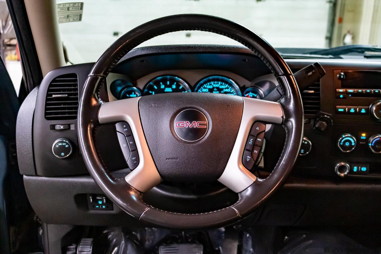 2014 GMC Sierra 3500HD 4x4 Crew Cab SLE Z71 Longbox Diesel Red Deer AB