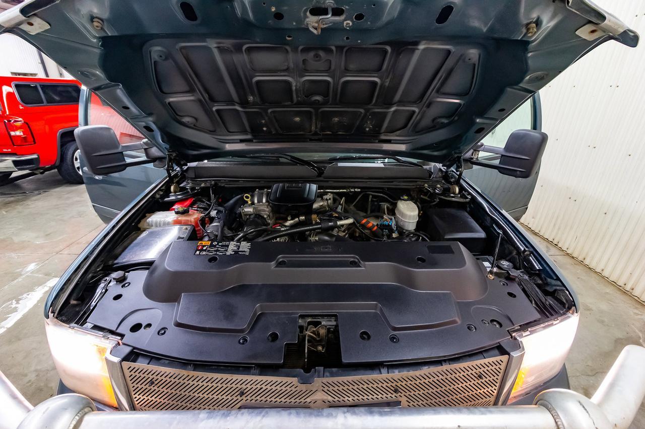 2014 GMC Sierra 3500HD 4x4 Crew Cab SLE Z71 Longbox Diesel Red Deer AB