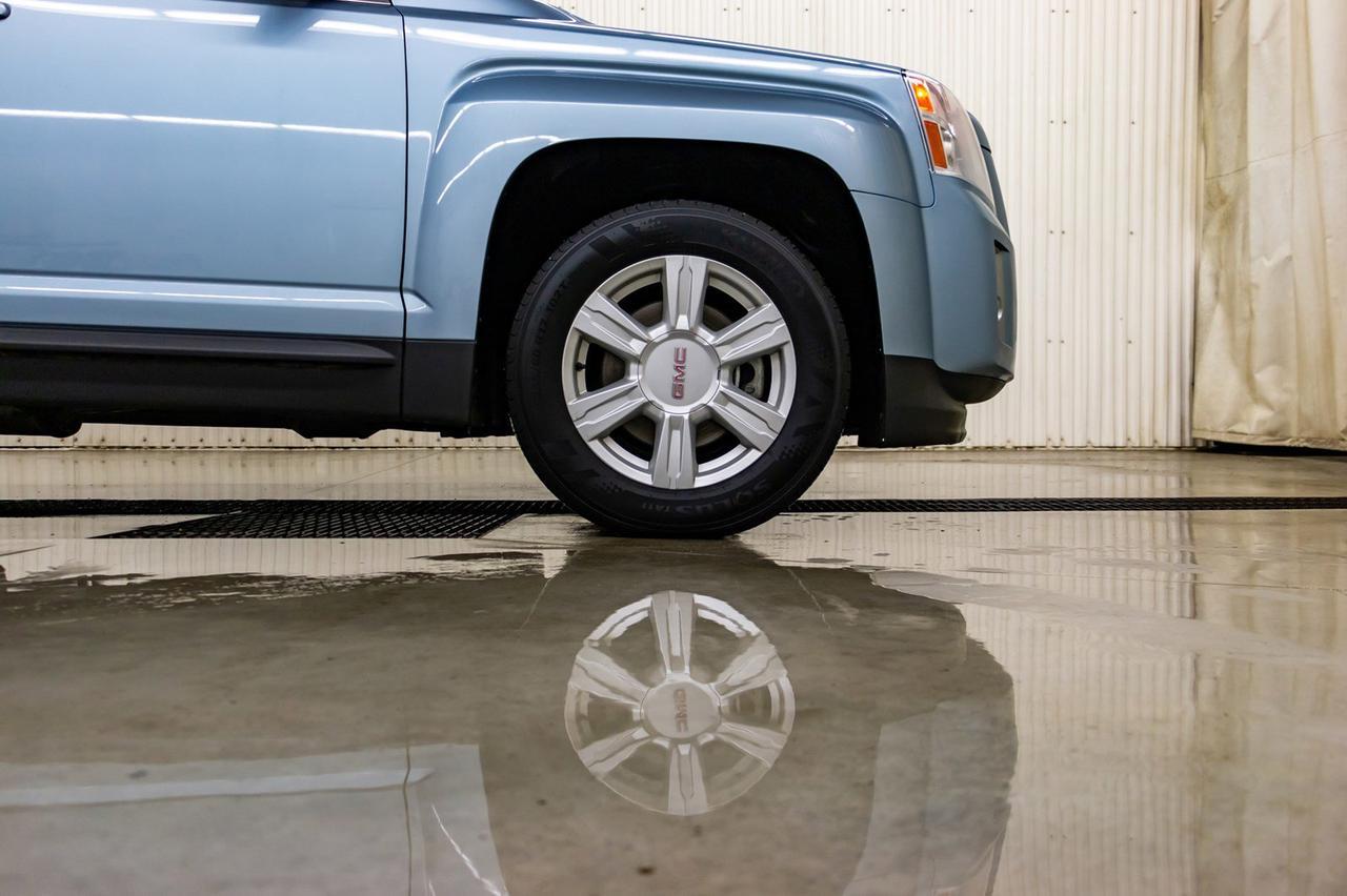 2014 GMC Terrain AWD SLE2 Roof BCam Red Deer AB