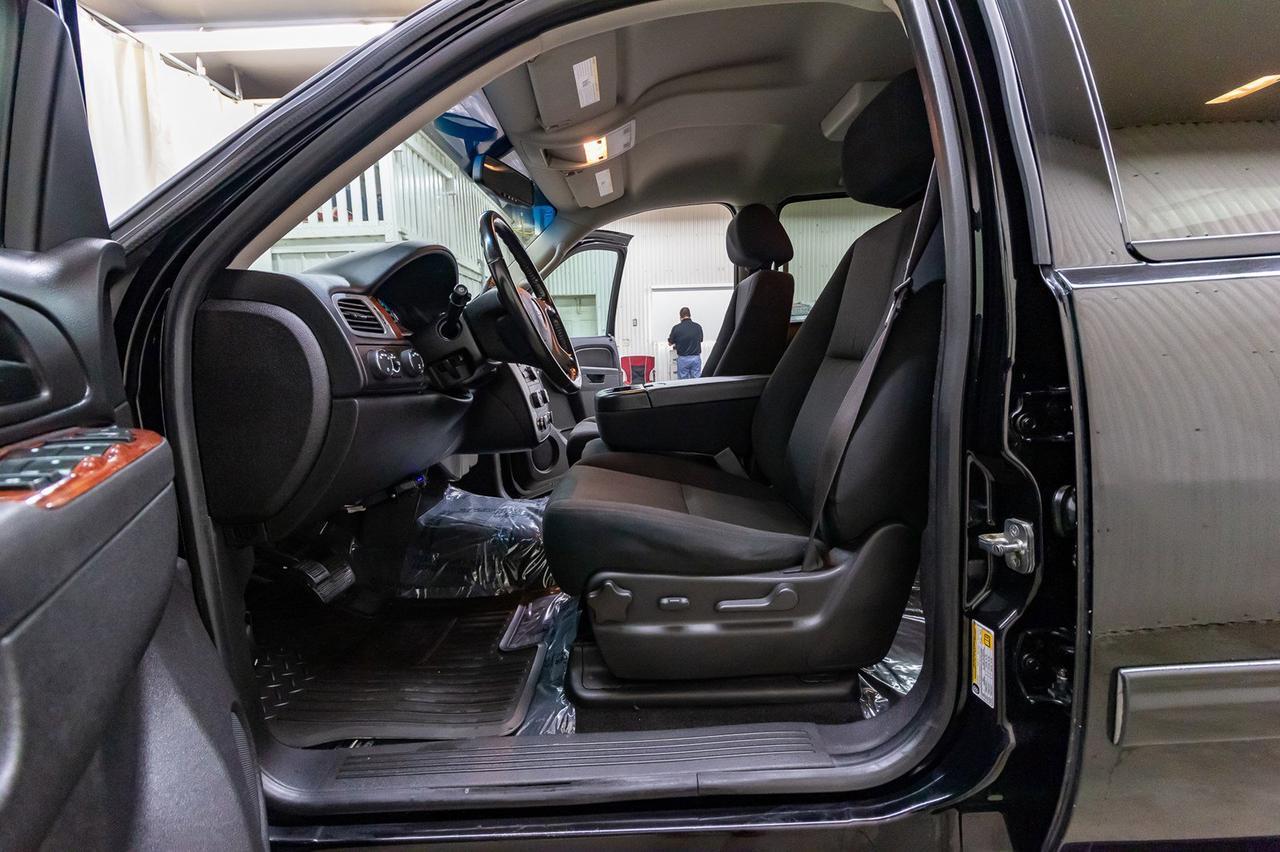 2014 GMC Yukon XL AWD SLE BCam Red Deer AB