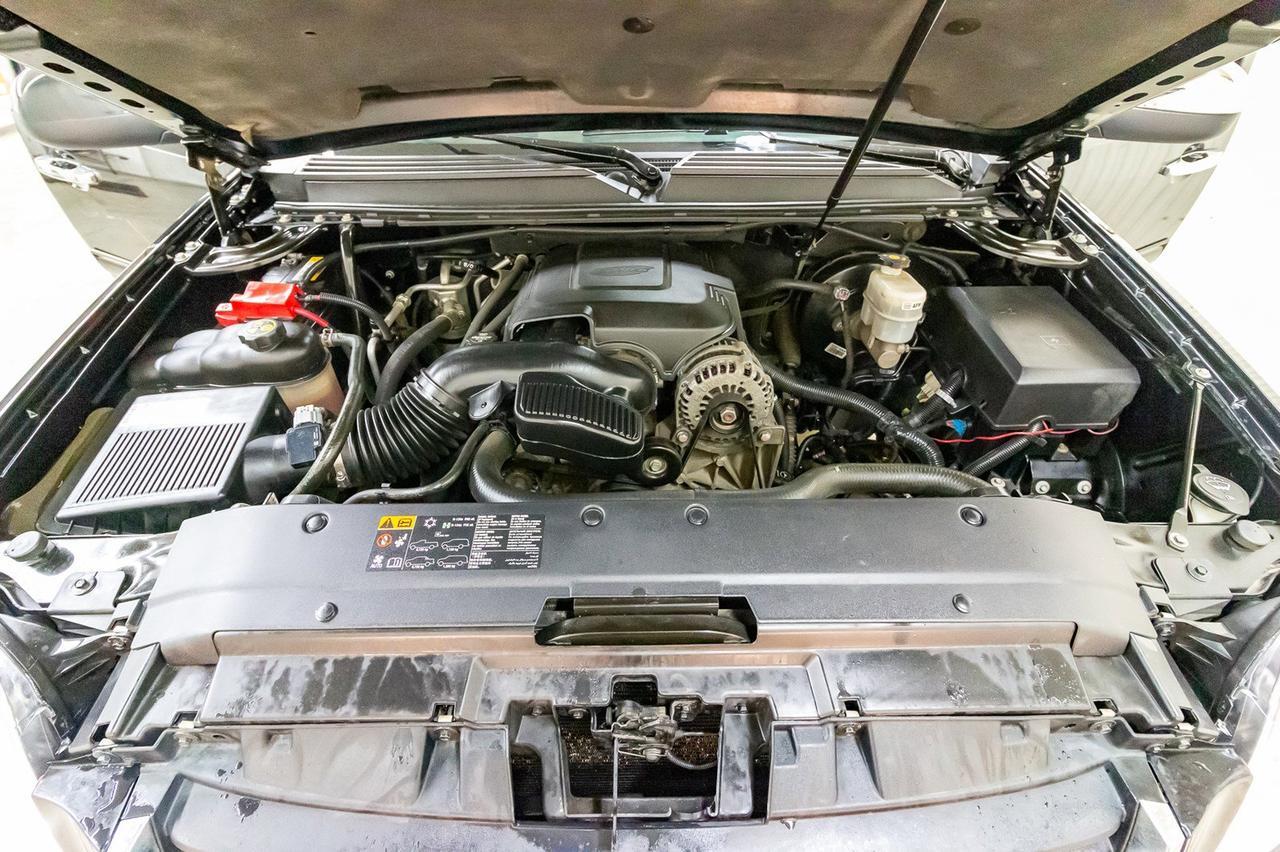 2014 GMC Yukon XL AWD SLE BCam Red Deer AB