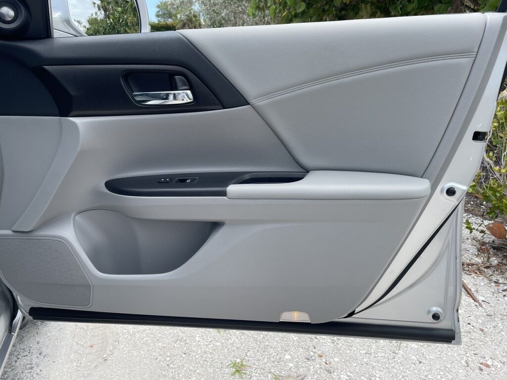 2014 Honda Accord Sedan EX-L~V6~LOW MILES~LANE DEPARTURE WARNING~BLIND SPOT MONITORS~ONLINE FINANCE AND SHIPPING AVAILABLE!!!! Sarasota FL