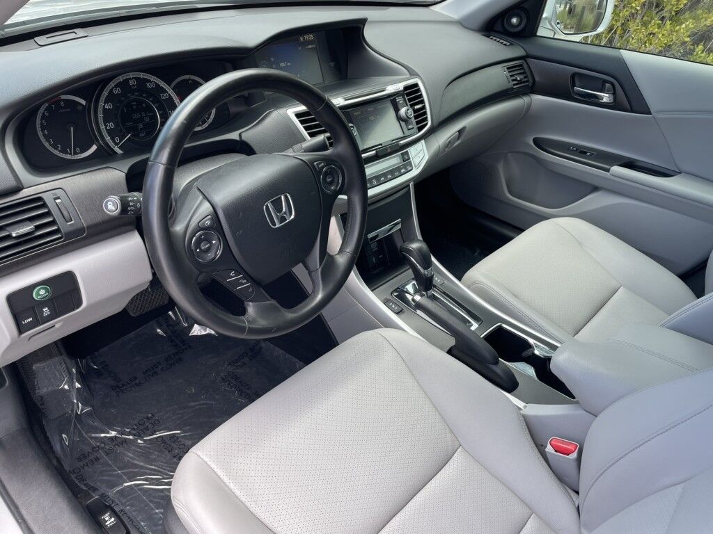 2014 Honda Accord Sedan EX-L~V6~LOW MILES~LANE DEPARTURE WARNING~BLIND SPOT MONITORS~ONLINE FINANCE AND SHIPPING AVAILABLE!!!! Sarasota FL