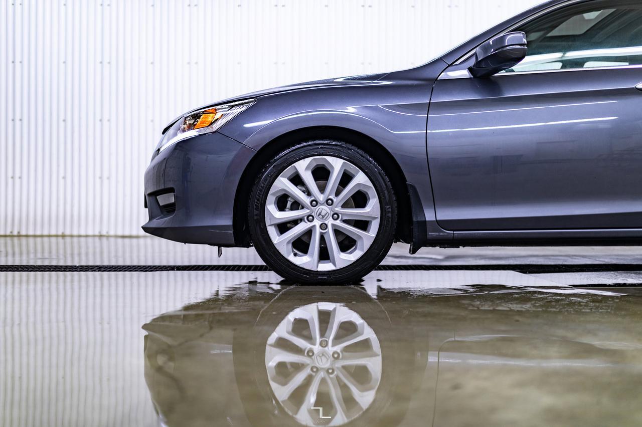 2014 Honda Accord Sedan Touring Manual Leather Roof Nav BCam Red Deer AB