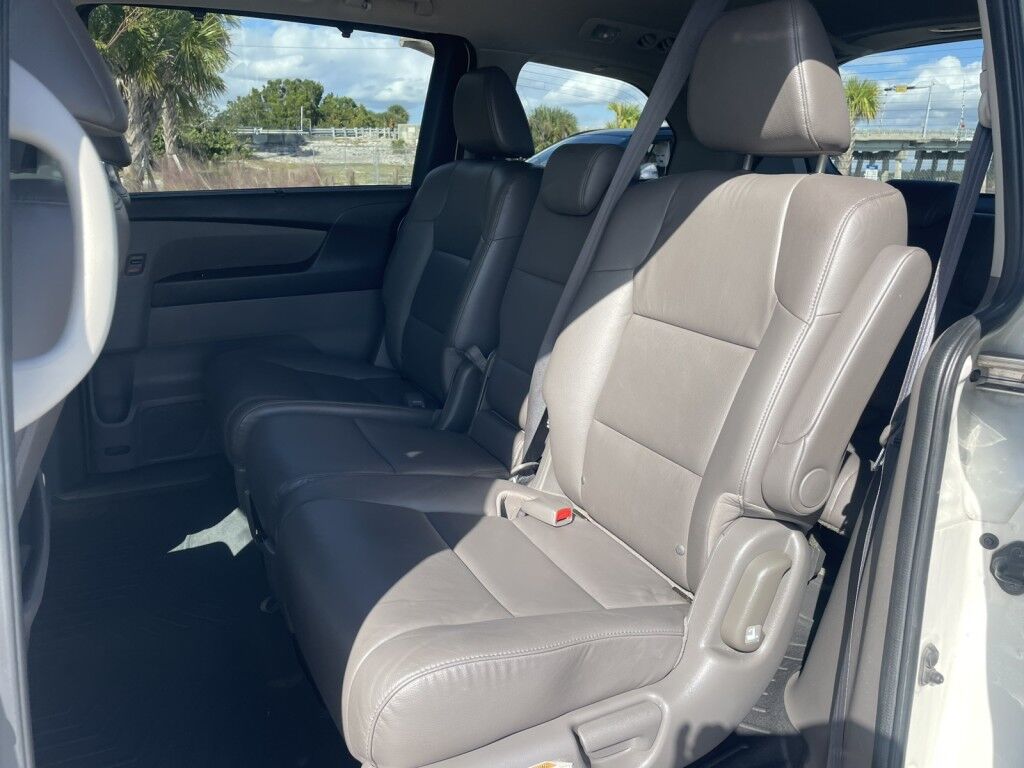2014 Honda Odyssey EX-L~BLUETOOTH~CRUISE CONTROL~LEATHER TRIMMED SEATS~POWER LIFTGATE~POWER SLINDING DOORS~THIRD ROW SEATING Sarasota FL
