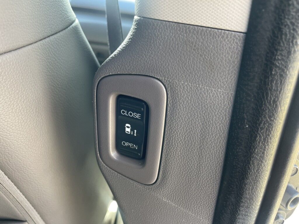 2014 Honda Odyssey EX-L~BLUETOOTH~CRUISE CONTROL~LEATHER TRIMMED SEATS~POWER LIFTGATE~POWER SLINDING DOORS~THIRD ROW SEATING Sarasota FL