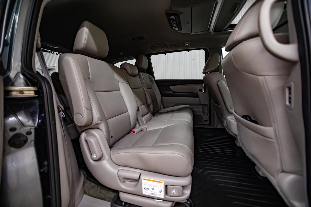 2014 Honda Odyssey Touring Leather Roof Nav DVD Red Deer AB