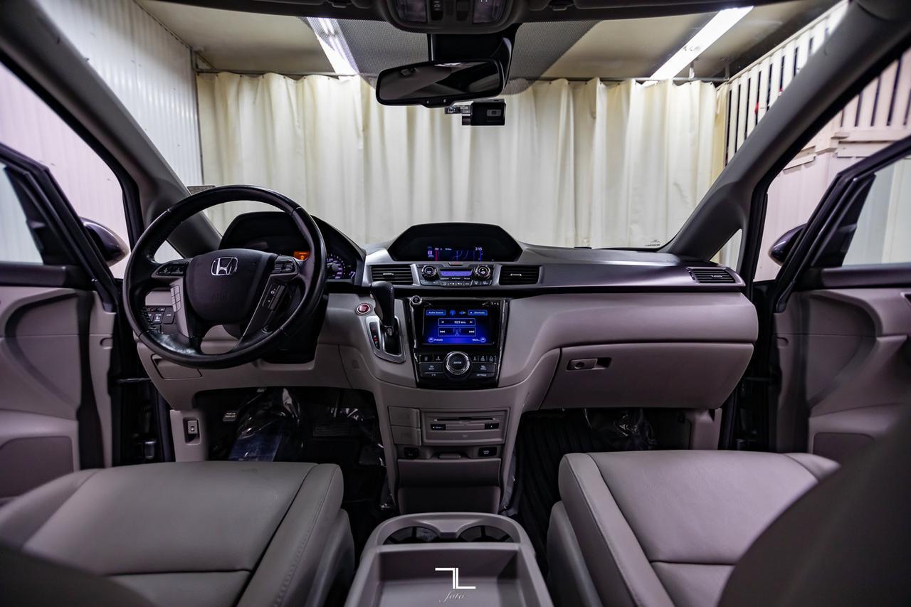 2014 Honda Odyssey Touring Leather Roof Nav DVD Red Deer AB