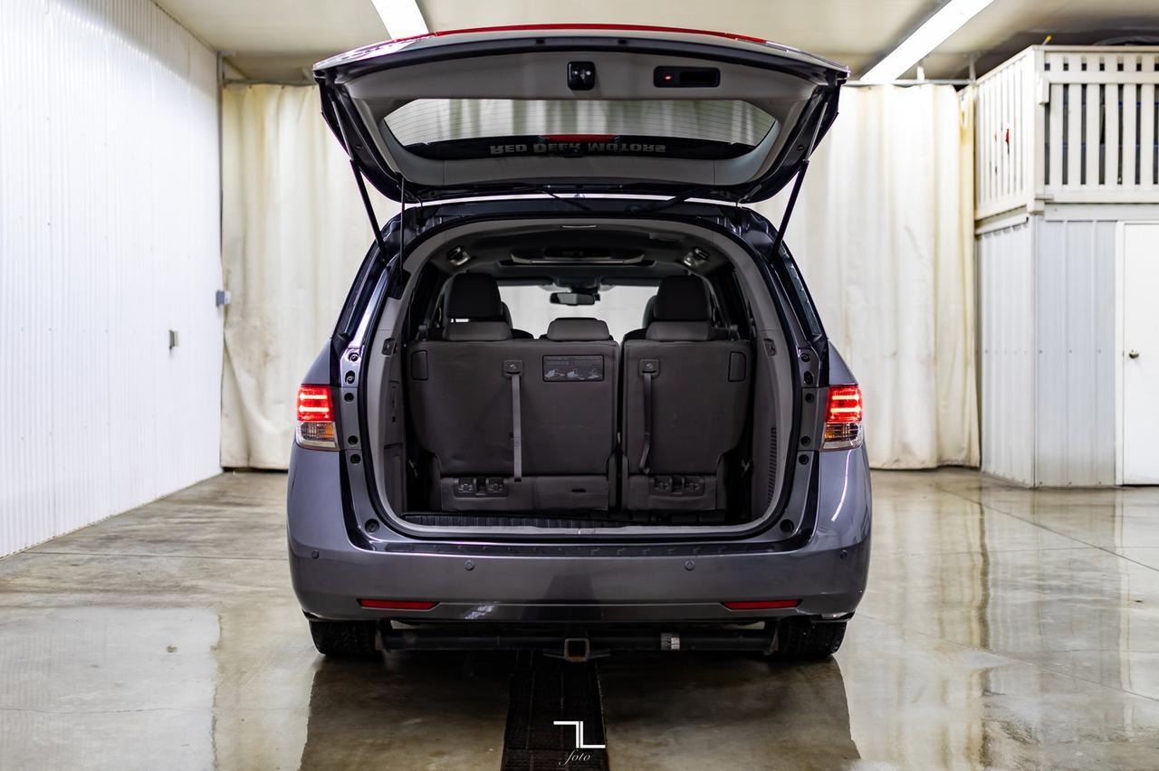 2014 Honda Odyssey Touring Leather Roof Nav DVD Red Deer AB