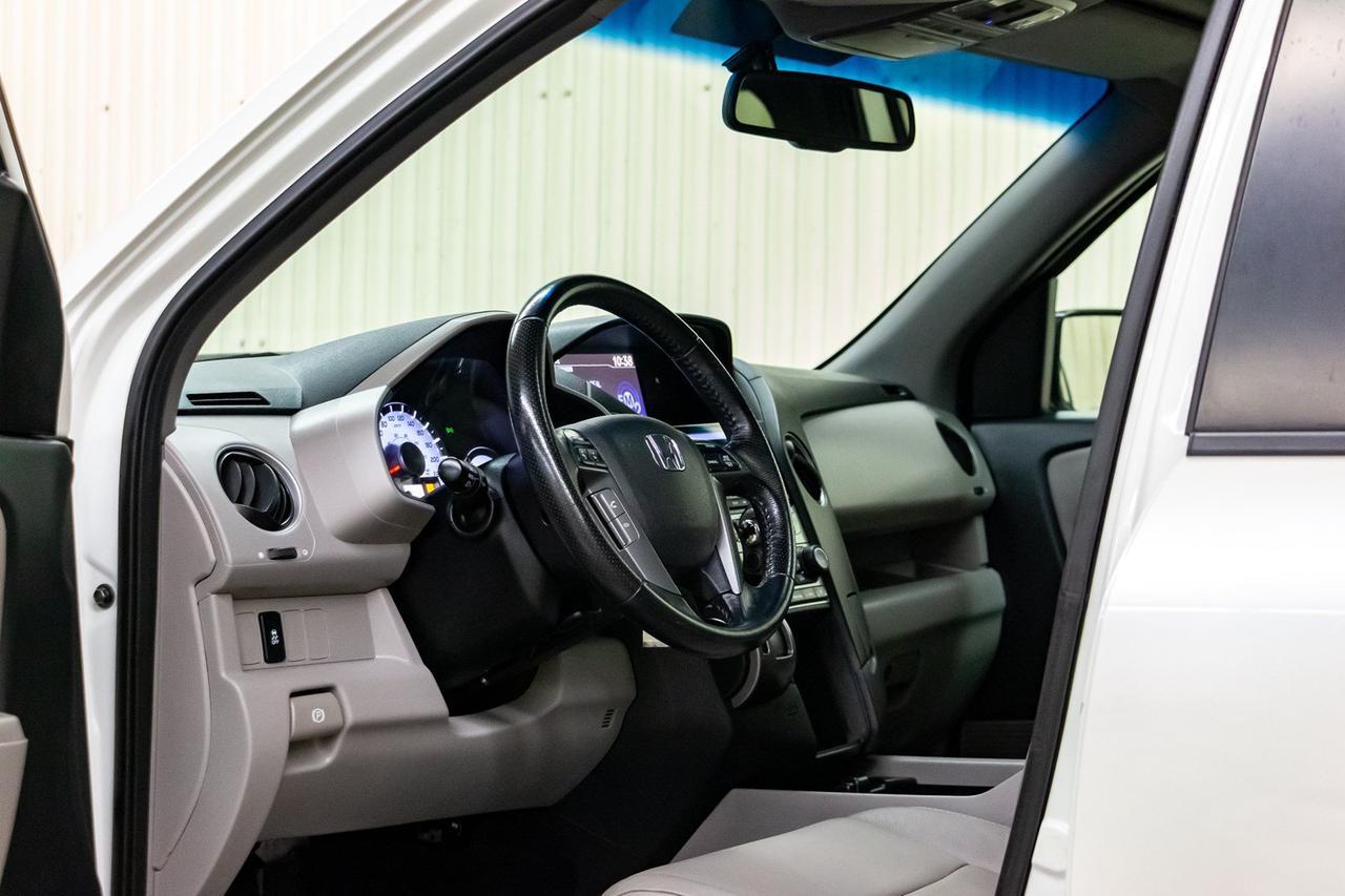 2014 Honda Pilot AWD EX-L 3rd Row Leather Roof Red Deer AB