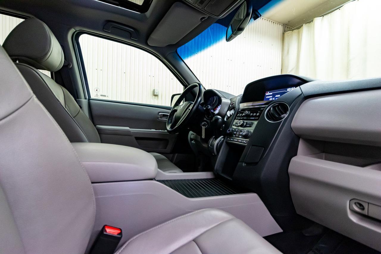 2014 Honda Pilot AWD EX-L 3rd Row Leather Roof Red Deer AB