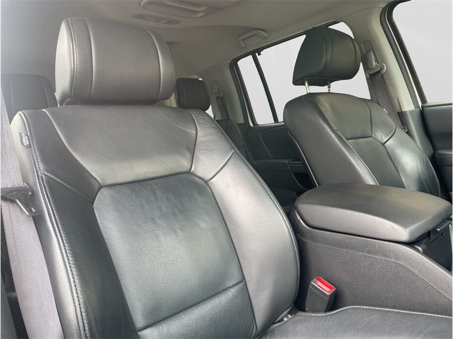 2014 Honda Pilot Touring Sport Utility 4D Port Orchard WA