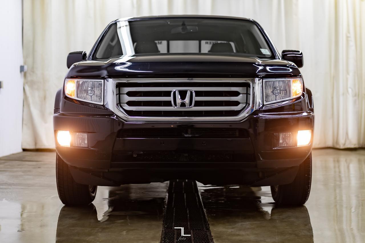 2014 Honda Ridgeline 4x4 Crew Cab Touring Leather Roof Nav Red Deer AB