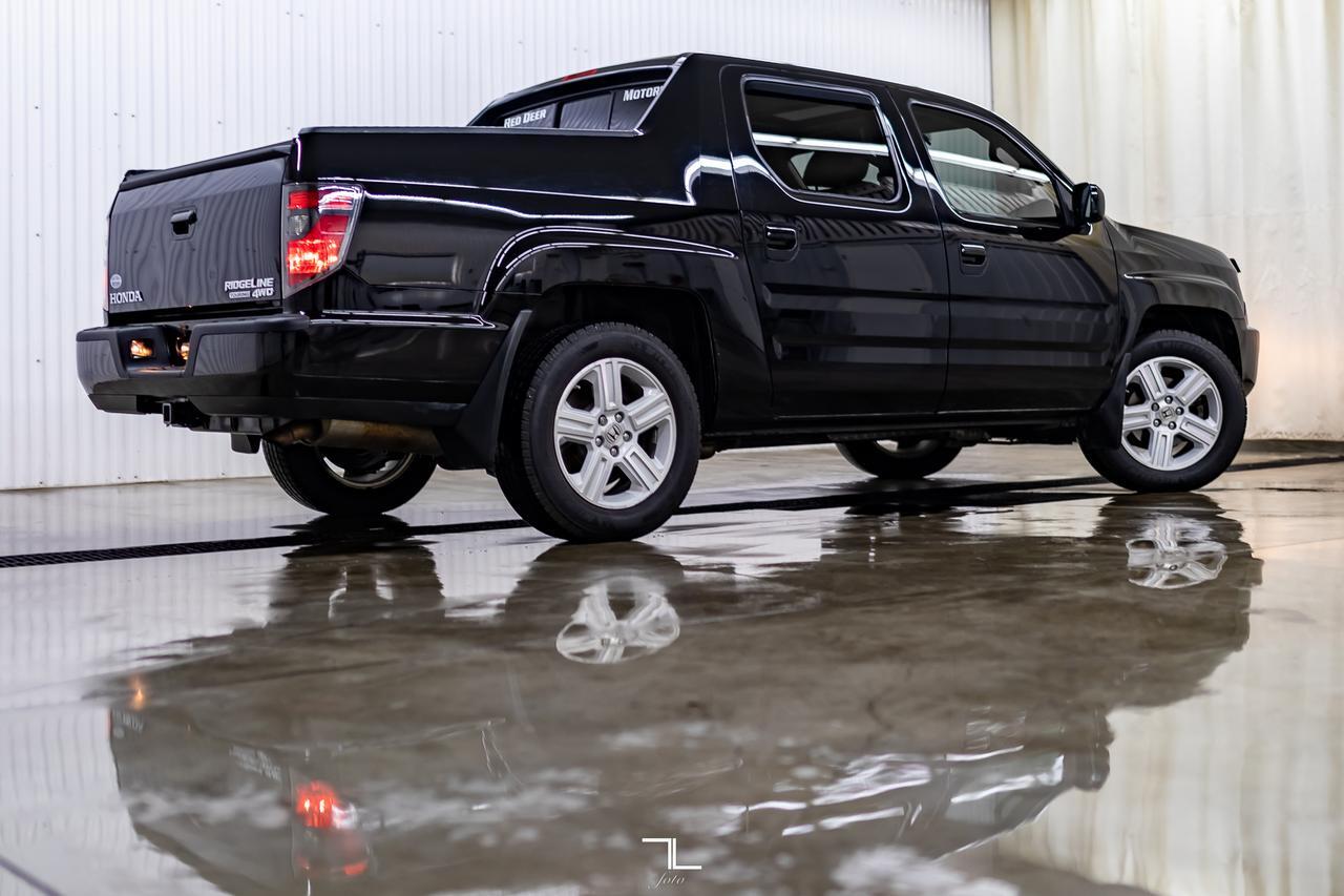 2014 Honda Ridgeline 4x4 Crew Cab Touring Leather Roof Nav Red Deer AB