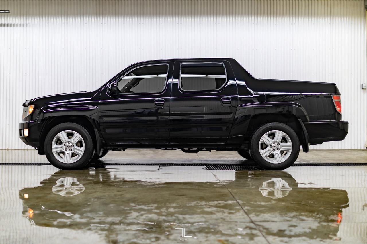 2014 Honda Ridgeline 4x4 Crew Cab Touring Leather Roof Nav Red Deer AB