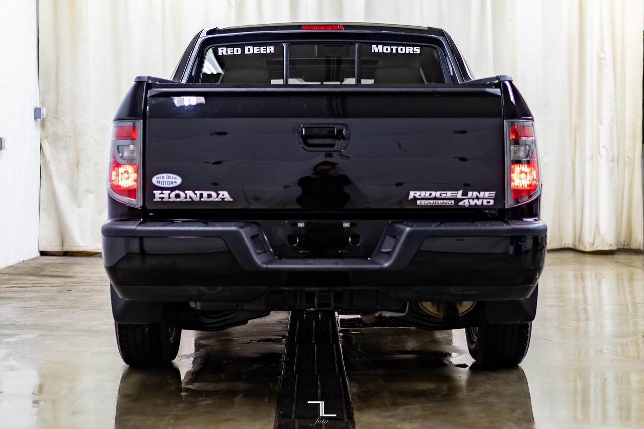 2014 Honda Ridgeline 4x4 Crew Cab Touring Leather Roof Nav Red Deer AB