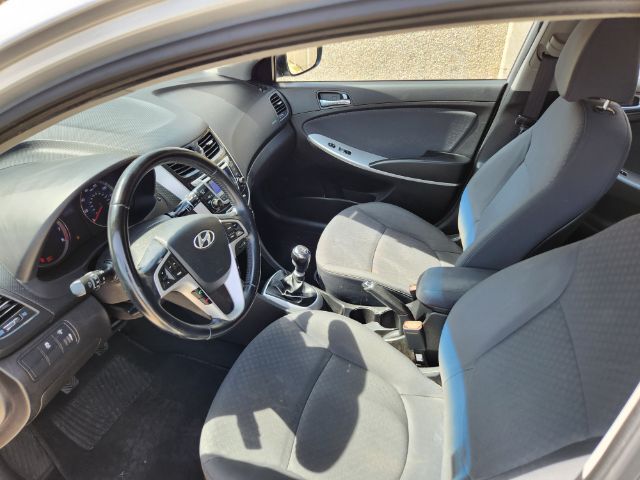 2014 Hyundai Accent SE 5-Door Sandy UT