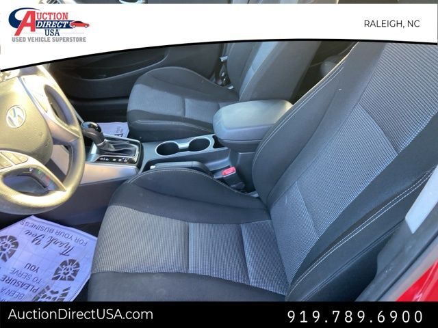 2014 Hyundai Elantra GT Base photo 13