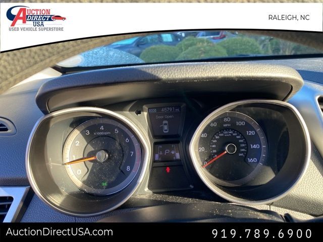 2014 Hyundai Elantra GT Base photo 17