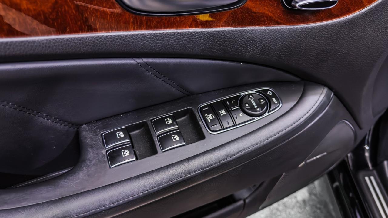 2014 Hyundai Equus Signature Tallmadge OH