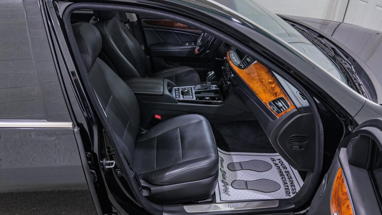 2014 Hyundai Equus Signature Tallmadge OH