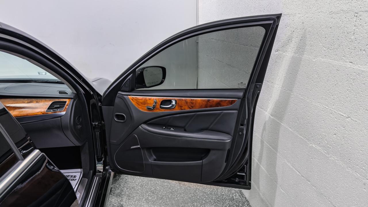 2014 Hyundai Equus Signature Tallmadge OH