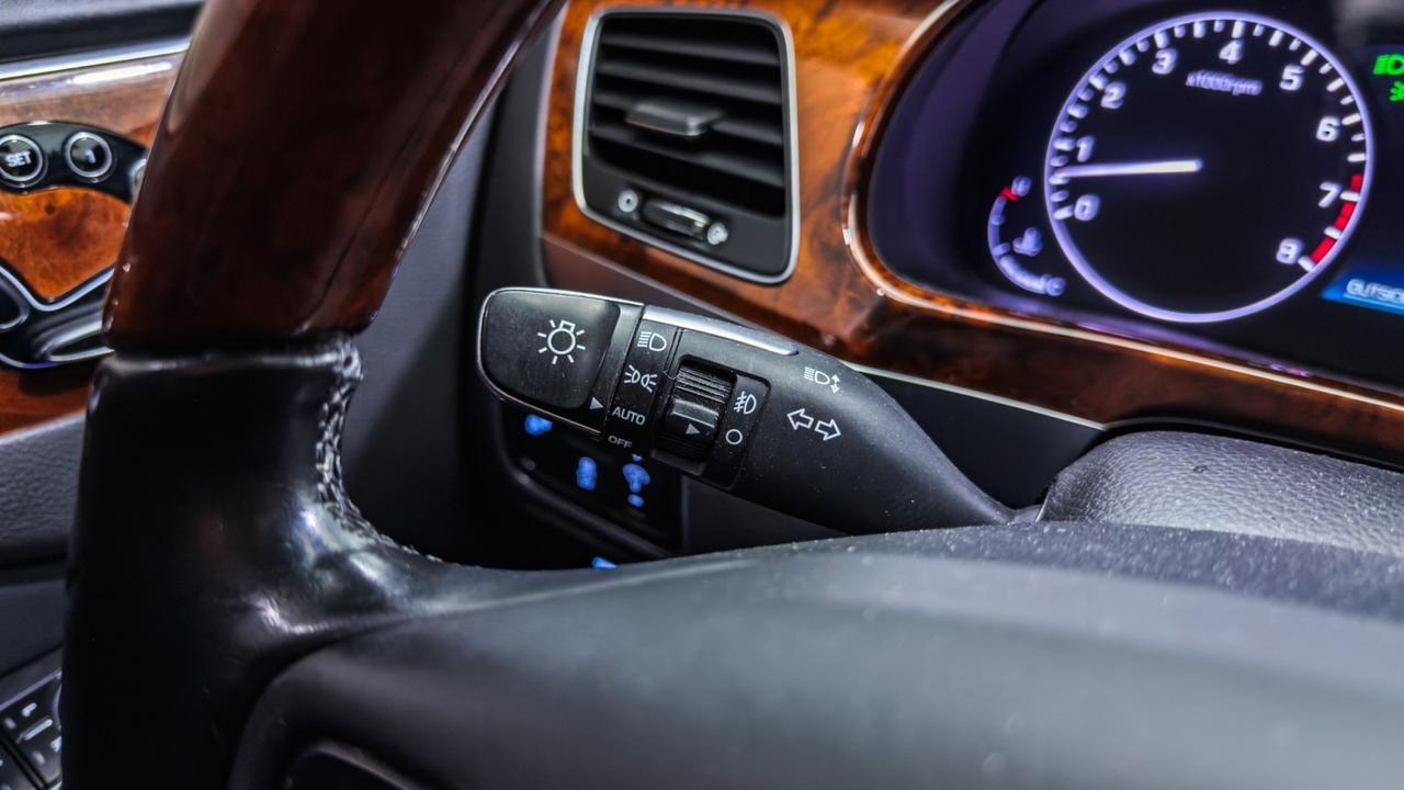 2014 Hyundai Equus Signature Tallmadge OH